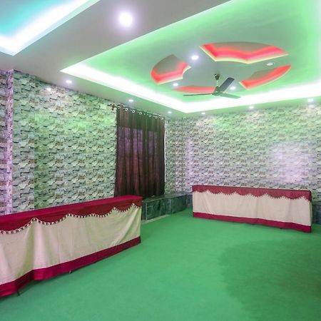 Oyo 60771 New Puri Hotel Esterno foto