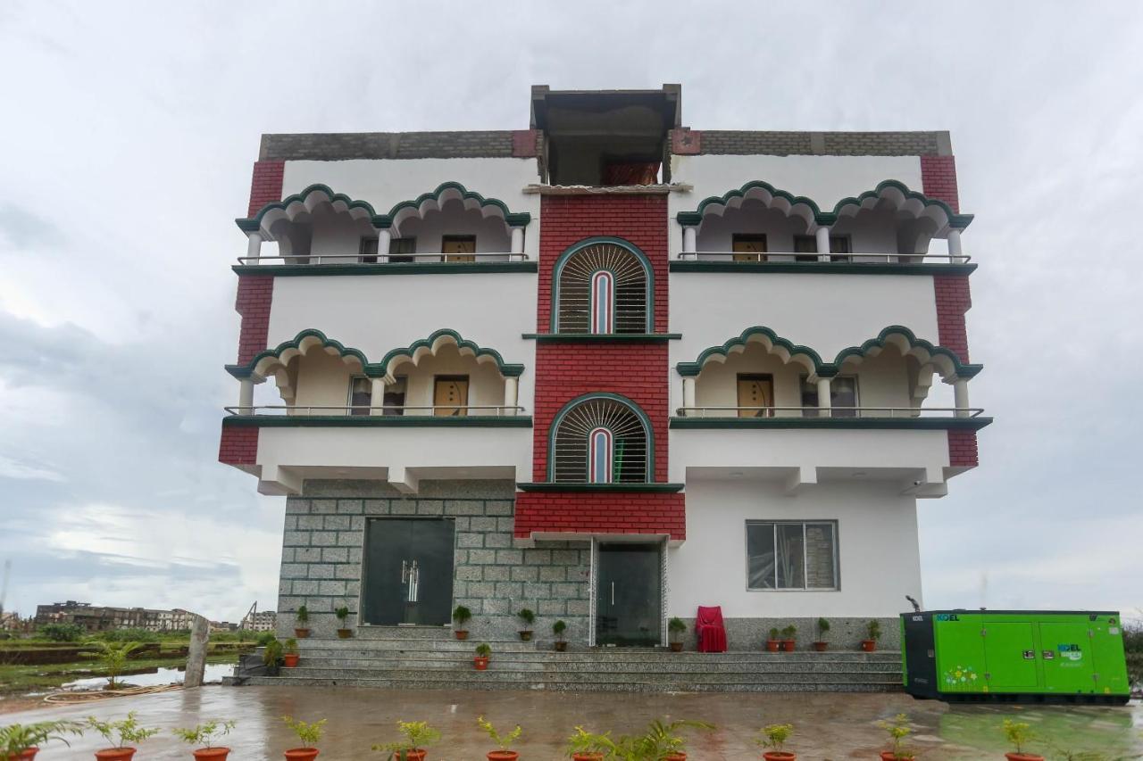 Oyo 60771 New Puri Hotel Esterno foto