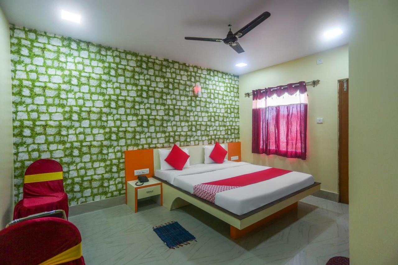 Oyo 60771 New Puri Hotel Esterno foto