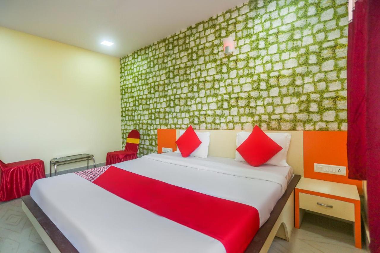 Oyo 60771 New Puri Hotel Esterno foto