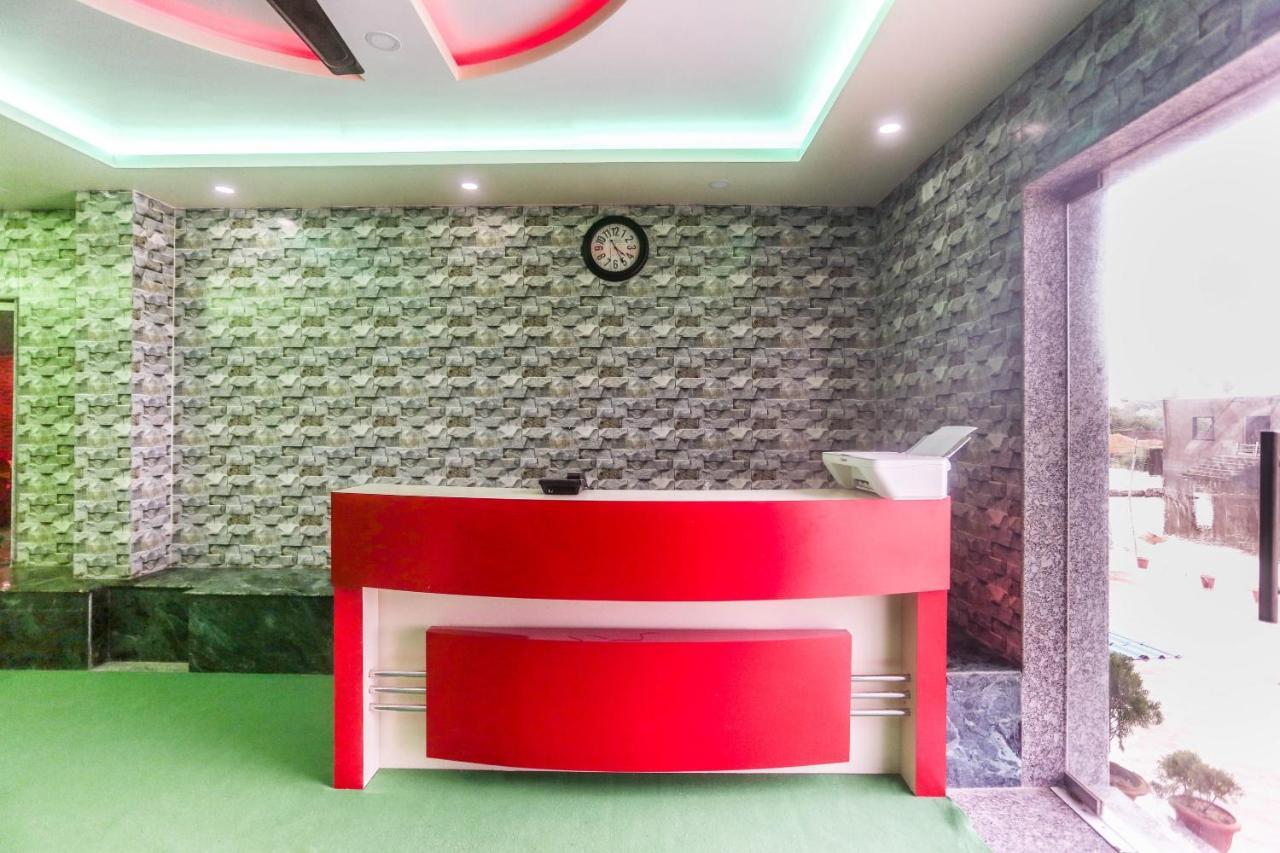 Oyo 60771 New Puri Hotel Esterno foto